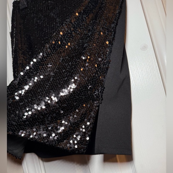 SOLD - Picture 3 of 8